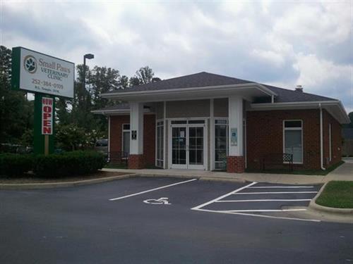 SMALL PAWS VETERINARY CLINIC, PLLC