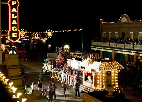 Grapevine Parade of Lights - Dec 3, 2015 - Grapevine Chamber of Commerce | Grapevine, Texas Events