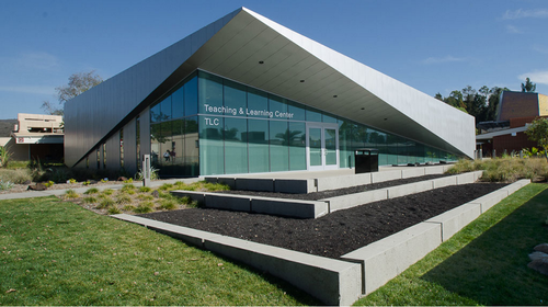 PALOMAR COLLEGE TEACHING AND LEARNING CENTER