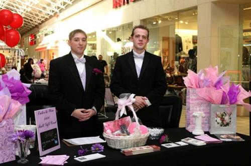 Gallery Image Bridal_and_Prom_Expo_2011_007.jpg