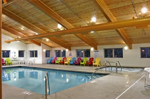 Inn & Suites Pool