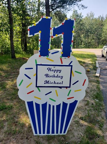 Blue Birthday Cupcake with keepsake plaque Blue Birthday Cupcake with keepsake plaque