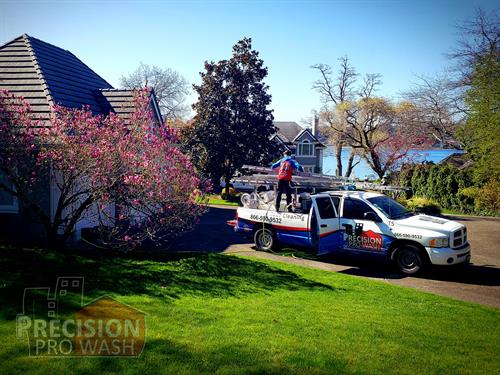 Gig Harbor Fox Island Concrete Tile Roof Cleaning