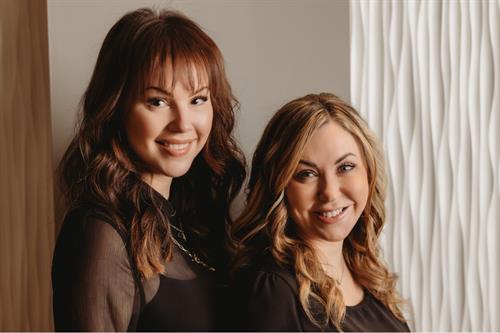 Co-Founders; Jessica Armitage and Courtney Gray