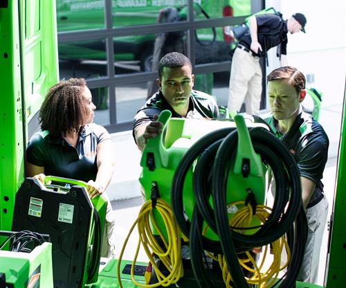 Gallery Image EXTRA_Equipment_-_01.jpg