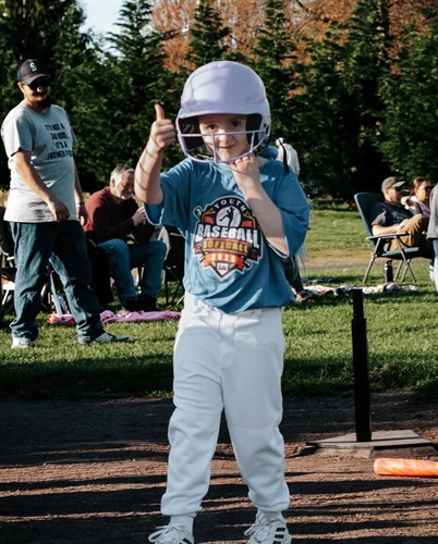 Gallery Image youth_baseball.jpg