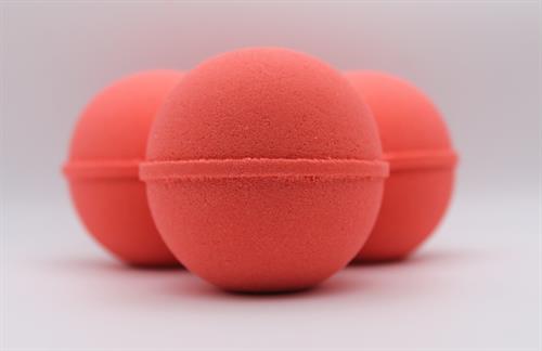 Bright, clean, and made without Red 40 — our Sunday Mornings bath bomb is a customer favorite crafted with care in Bartlett.