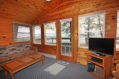 Gallery Image Beach_House400_interiror.jpg