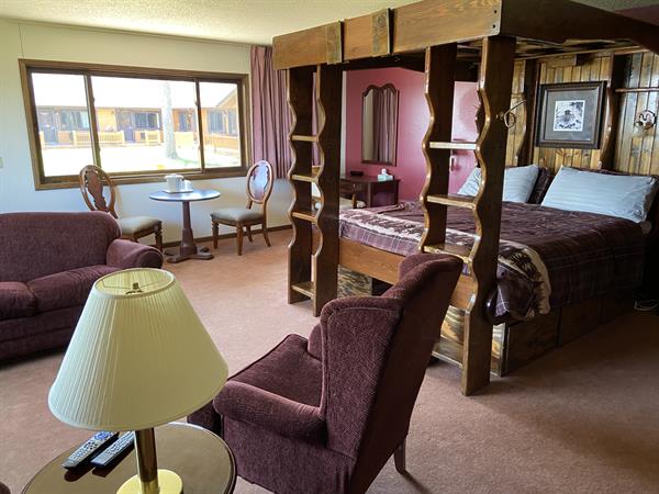Courtyard King Room