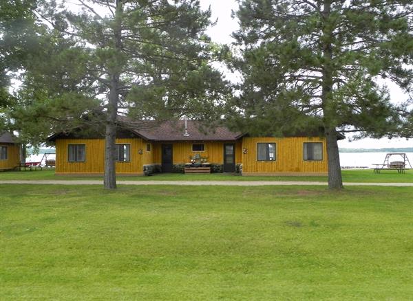 Agency Bay Lodge view from the roadside