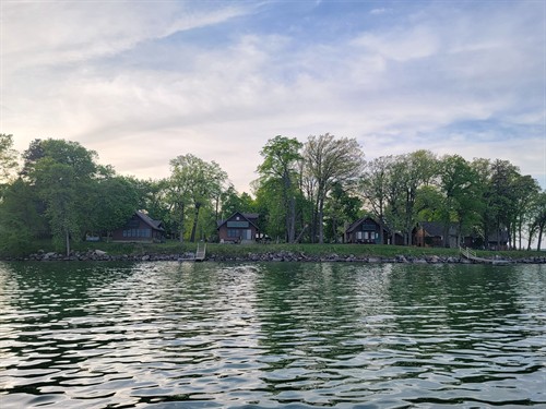 Lakeside cottages with beautiful views of Leech Lake