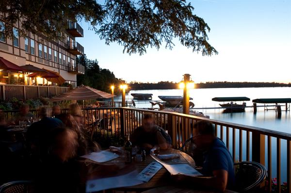 Outdoor dining by the lake