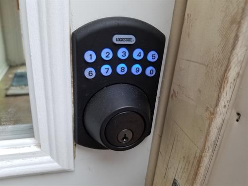 Digital lock so no keys to worry about!