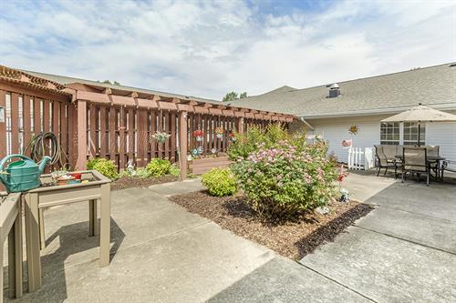 Courtyard in Memory Care