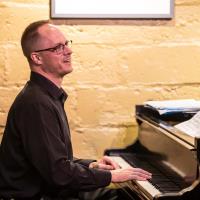Ted Perry Trio Holiday Show-with guest vocalist Ryan Montbleau