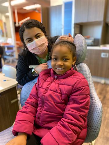 Gallery Image Assistant_(Leslie)_and_Patient_smiling_(1)_(1).jpg