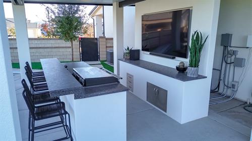 Outdoor Kitchen/Media Wall