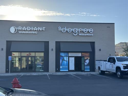 Gallery Image DW_bldg_front.jpg