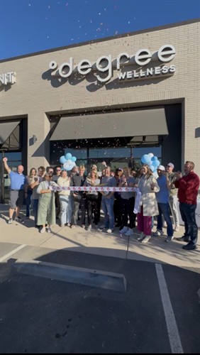 Gallery Image grand_opening_store_front.jpg