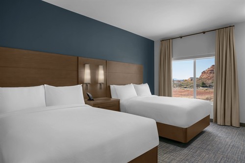 Gallery Image RI_SGUWR_Suite-09.jpg