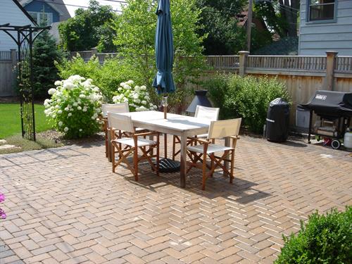 Gallery Image Johnson_patio_and_grilling_space.jpg