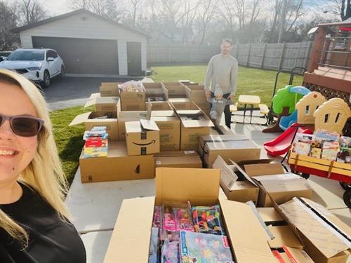 Donated 811 toys to the Pediatric Oncology/Hematology unit at Advocate Children’s Hospital in Park Ridge, IL. Brought holiday cheer and comfort, helping children and families feel connected and supported during the festive season. 