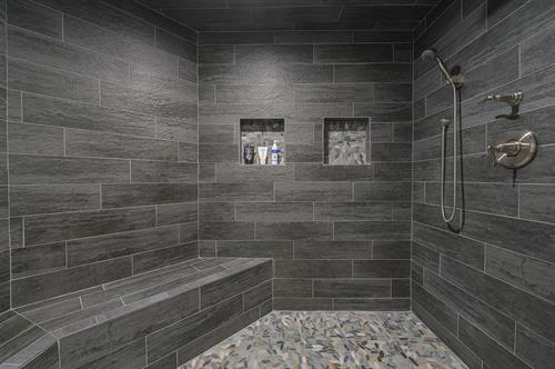 Custom Walk-in Shower in Bloomington, Minnesota Custom Walk-in Shower in Bloomington, Minnesota