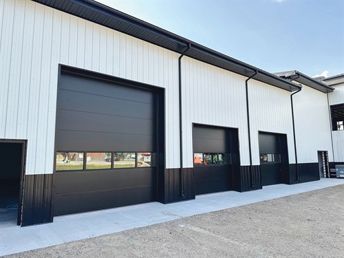 Gallery Image Full_View_Commercial_Doors.jpg