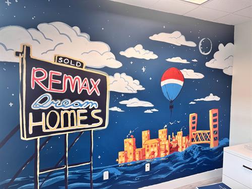 REMAX Dream Homes - Indoor Business Mural REMAX Dream Homes - Indoor Business Mural