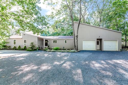 Professional Real Estate Photography: Just a really cool home Thomas McGiveron sold in Wading River.