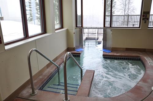 Hotel - Amenities include an indoor swimming pool, and an indoor/outdoor all-season whirlpool.