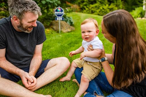 Gallery Image Baby_looking_at_camera.JPG