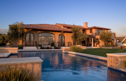 Gallery Image Shadowcrest_Roofing_Clay_Tile_Roof_Header_Image_for_ABC_1600x1040.jpg