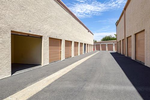 Gallery Image SMMS_-_Drive_Aisle_2_resized_zg0wdz.jpg Gallery Image SMMS_-_Drive_Aisle_2_resized_zg0wdz.jpg