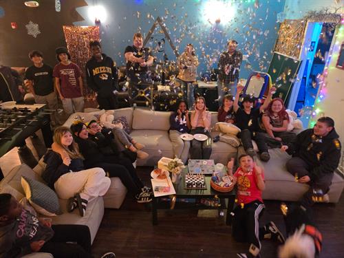 BREAK HAPPY NEW YEARS!!