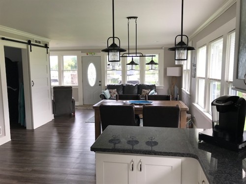 PENDANT LIGHTS LAKE HOUSE