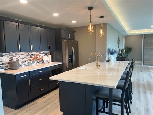 BAR PENDANTS-CAN LIGHTS