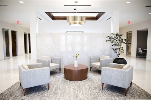 Gallery Image Lakeside_Bank_2023-27.jpg