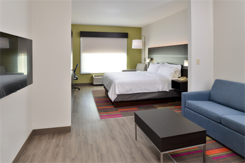 Spacious, Renovated Rooms 