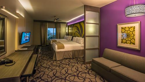 Holiday Inn Express & Suites Garland E-Lake Hubbard I30 King Suite