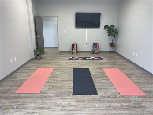 Gallery Image yoga_room.png