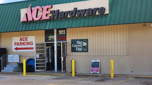 Ace Hardware on Goliad,  one of my favorite places to shop!