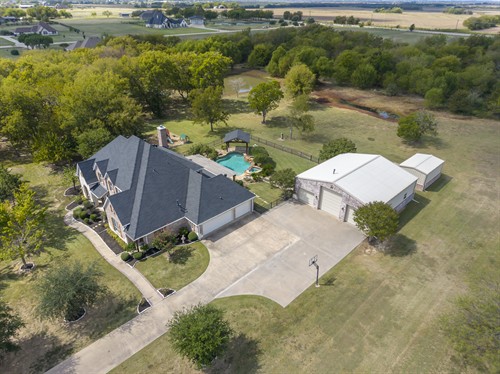 200 Sonora Ct Royse City For Sale $1,250,000 4 acres, Pool, Pond, Two Shops 4,451sq ft