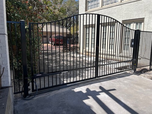 Gallery Image Dallas_Gate_1.jpg