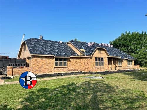 Gallery Image Roof_Rockwall_Circle_B_Construction_During_1.jpg