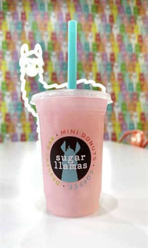 Frozen Llamanade- Sugar Llamas' house blend lemonade blended with ice. Add in a flavor option, or try it Frosted with vanilla ice cream! 