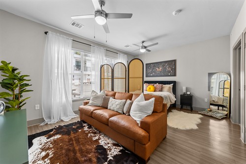 Gallery Image 8F4A0665.jpg