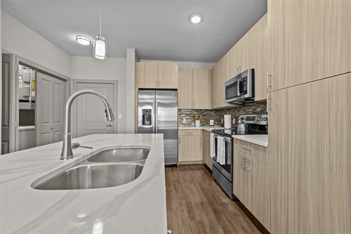 Gallery Image 8F4A5722.jpg