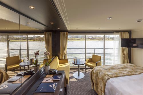 River Cruise Suite