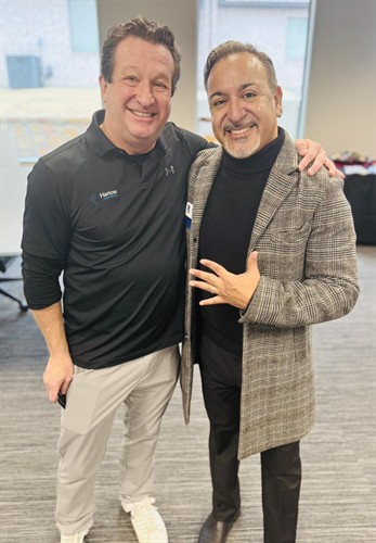 Gallery Image mark_and_chamber_member_ribbon_cutting.jpg